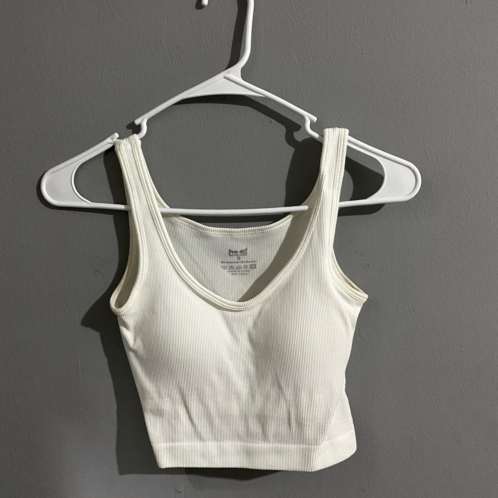 2 pack athletic tops
